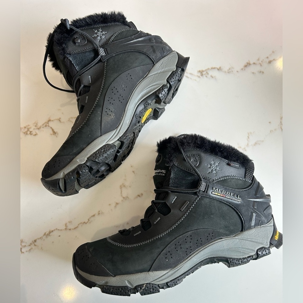 Women's Merrell Thermo Arc 6 Waterproof Black Hiking Boots 9.5 NEW